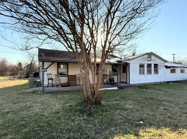 206 E Colorado St, Groesbeck, TX 76642