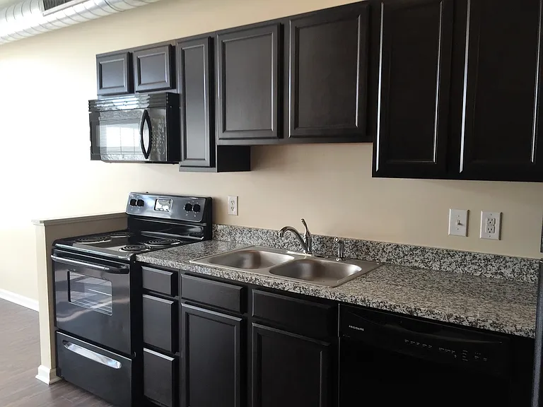 The Gateway Apartments — Photo 22