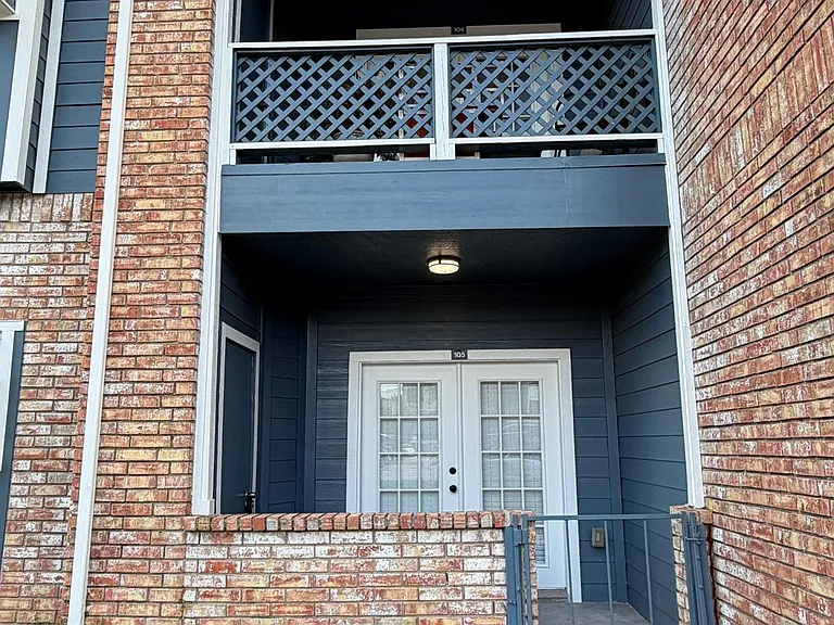 2323 Fairwind Rd #105 — Photo 31