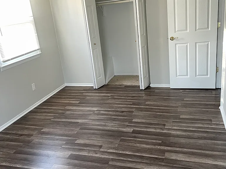 1400 Harford Square Dr — Photo 8