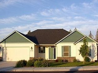 2760 NW 19th St, Redmond, OR 97756