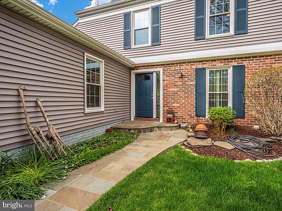 5th image of 1131 Halesworth Dr