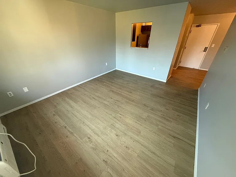 3278 N Dousman St — Photo 30