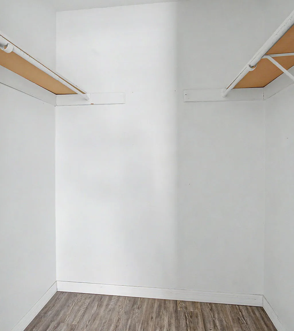 2 bed, 974 sqft, $1,500 — Photo 2