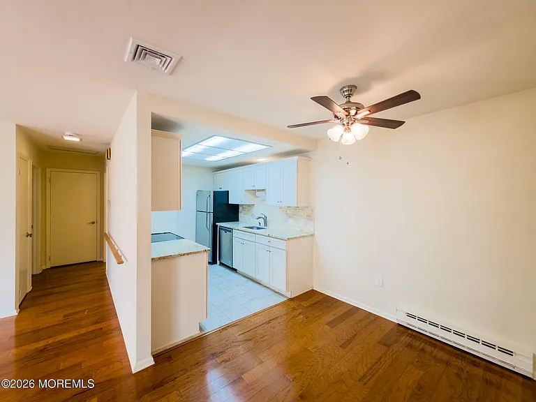 227A Manchester Ln — Photo 5