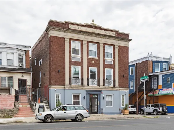 317 N 52nd St #1, Philadelphia, PA 19139