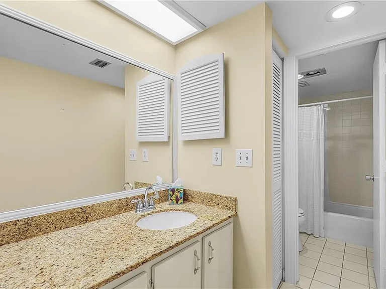 4126 Belair Ln #C4 — Photo 9