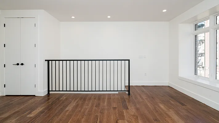 Rented by Nooklyn NYC LLC | media 11