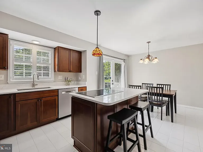 701 Kilduff Ct — Photo 5