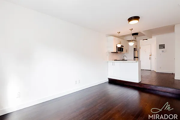 Rented by Mirador Real Estate | media 19