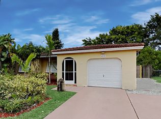 4885 Alfresco St, Boca Raton, FL 33428