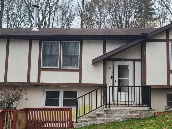 234 Footprint Rd, East Stroudsburg, PA 18302