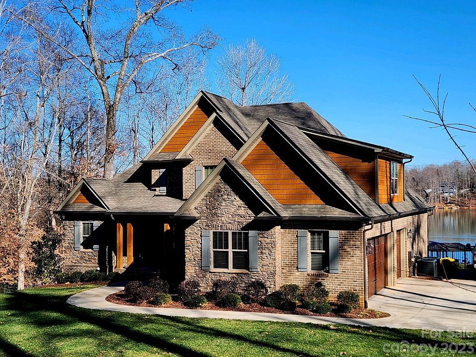 1st image of 1050 River Oaks Trl