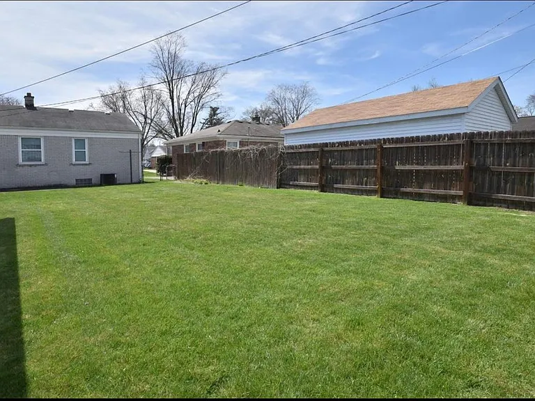 523 E La Salle Ave — Photo 20