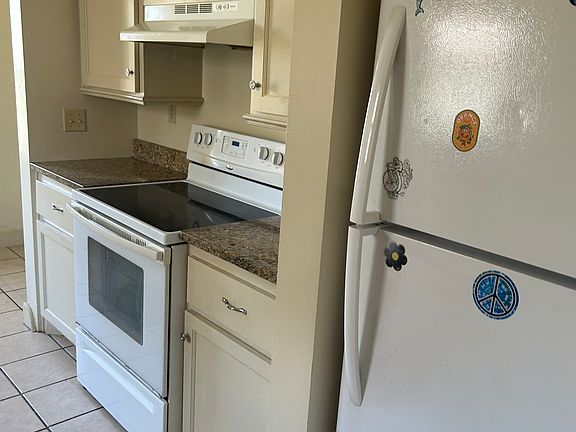 4th image of 2764 NW 21st St