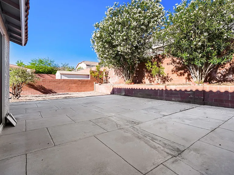 1037 Plentywood Pl — Photo 28