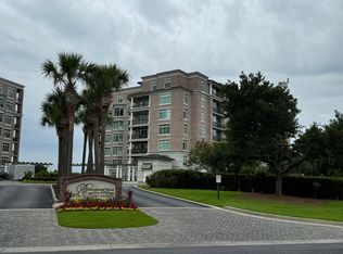 162 N Plaza Ct #502, Mount Pleasant, SC 29464