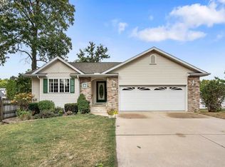 342 Norris Ct, Waterloo, IA 50701