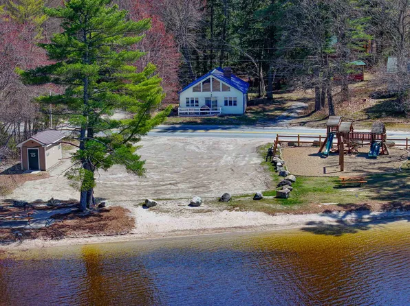 676 South High Street, Bridgton, ME 04009