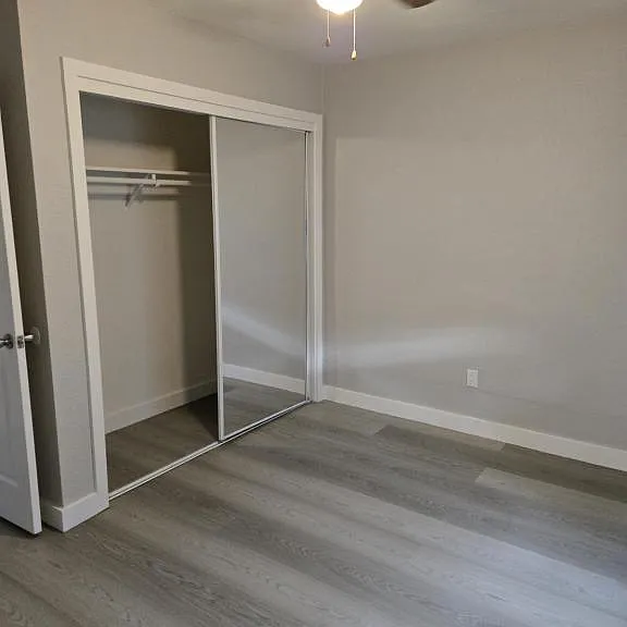 1036 N Sutter St — Photo 5