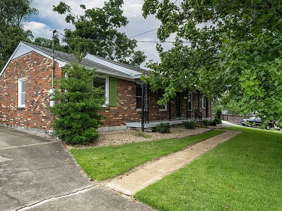 3rd image of 844 Rose Park Dr