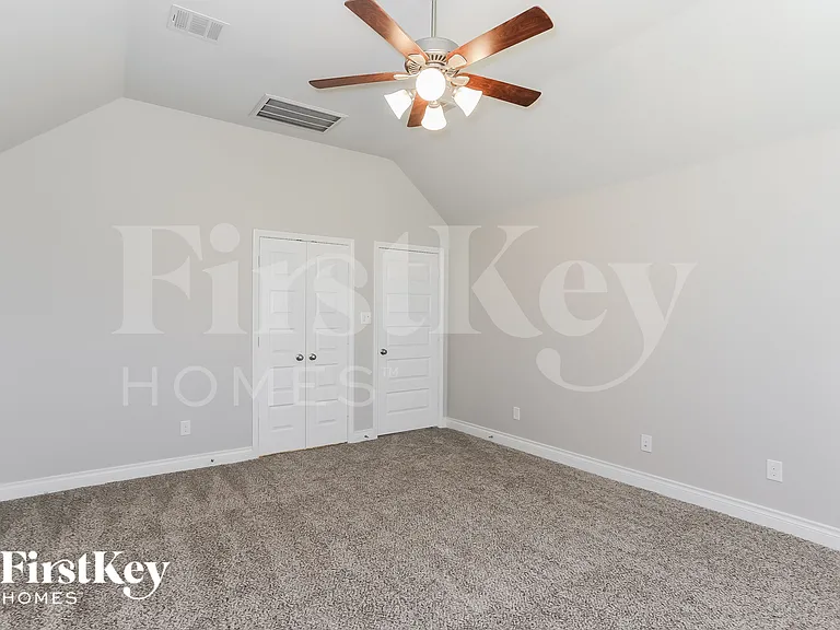 122 S Carson Cub Ct — Photo 8