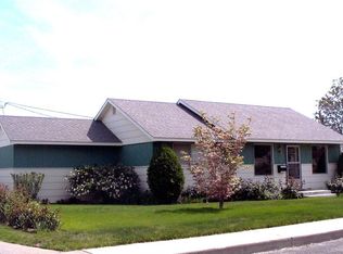 113 Maple Way, Sunnyside, WA 98944