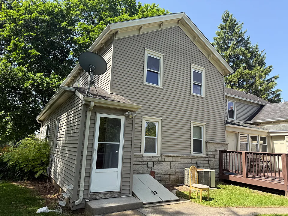 S70W13650 Tess Corners Dr #52