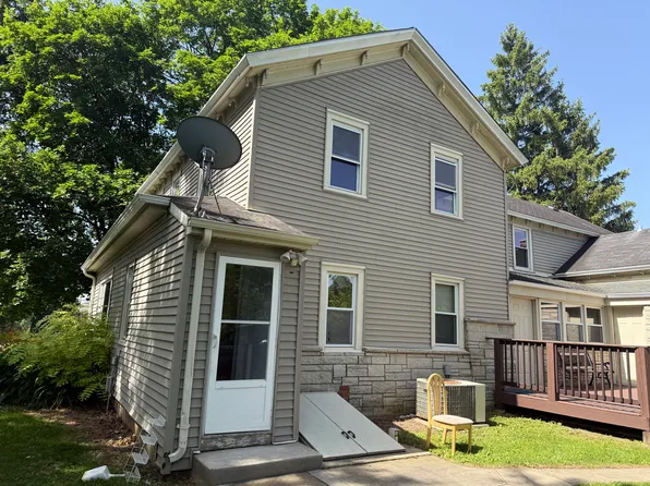 S70W13650 Tess Corners Dr #52, Muskego, WI 53150