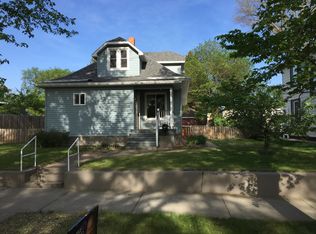 138 7th Ave W, Dickinson, ND 58601