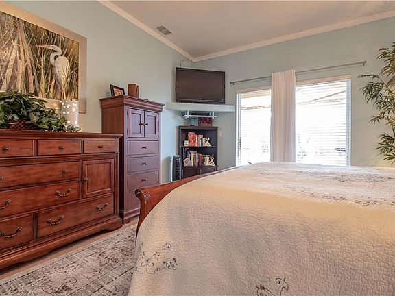 4th image of 2619 Eagle Crest Ct