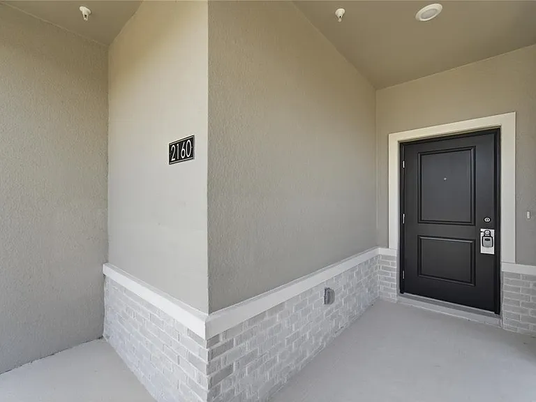 2160 Rider Rain Ln — Photo 2