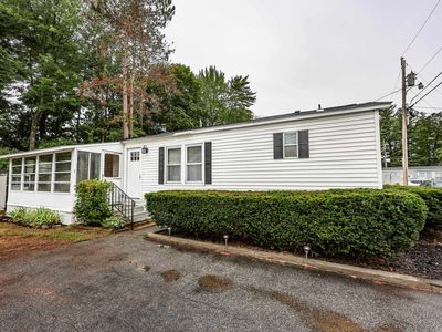 33 Thistle Way, Manchester, NH, 03109