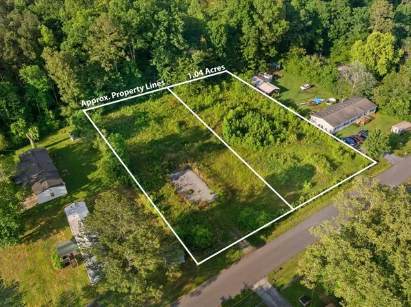 303 Patricia Ln NE, Dalton, GA 30721