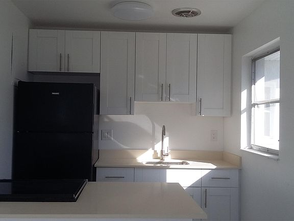 5th image of 4908 Viceroy Ct APT 3