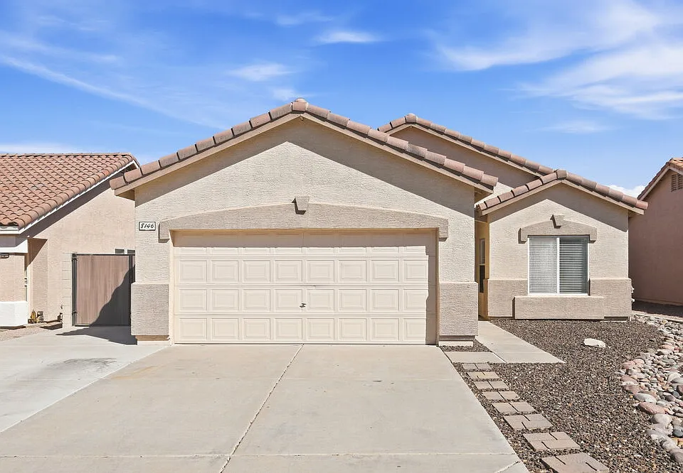 8146 E Onza Ave