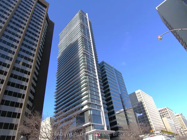 426 University Ave, Toronto, ON