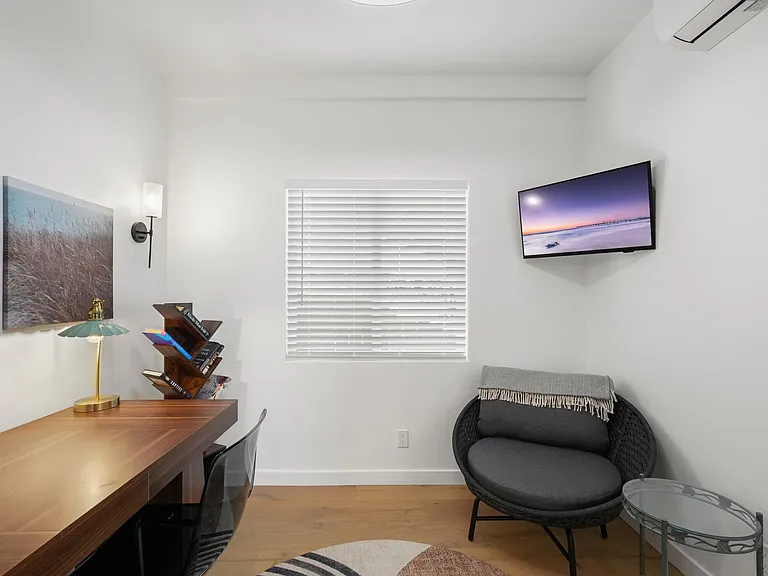 2258 Helios Dr — Photo 10