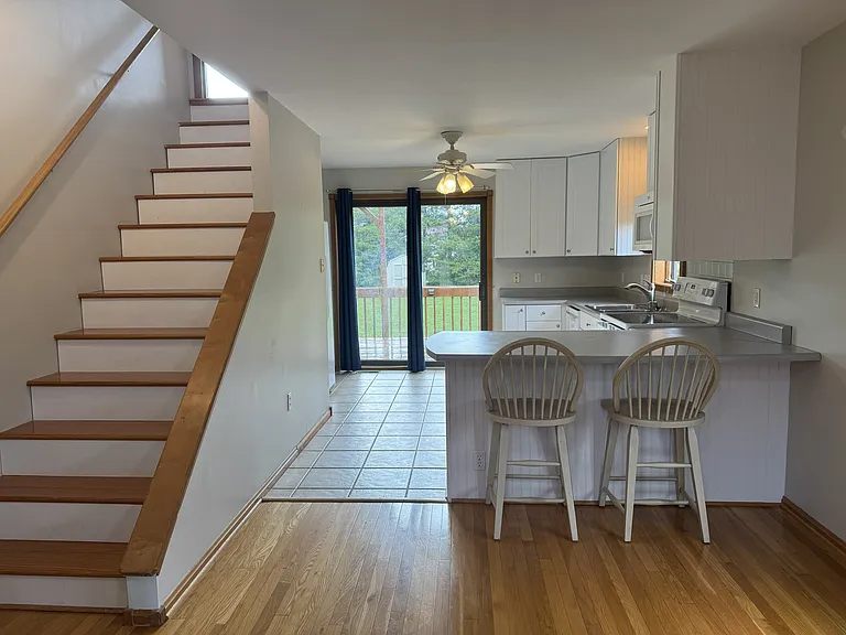 14 Dartmouth Dr — Photo 7