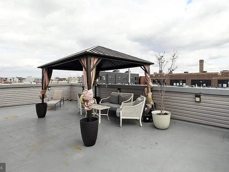 2813 Tilton St — Photo 26