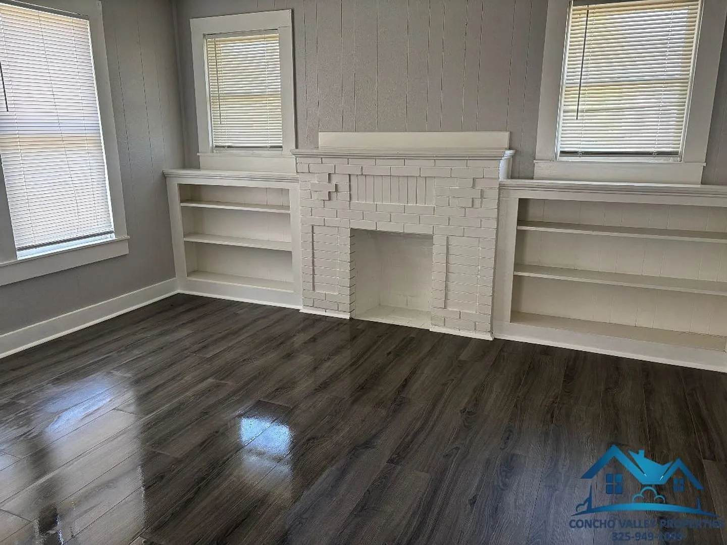 For Rent - 2 Bed/ 1 Bath Home — Photo 4