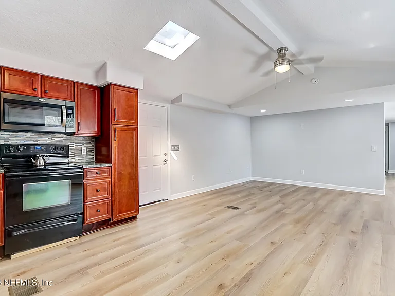 11321 Deep Ln — Photo 31