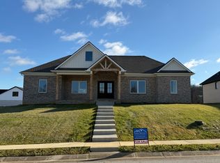 6100 Ashford Dr, Newburgh, IN 47630