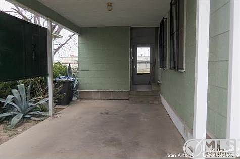 3rd image of 107 Shasta Ave