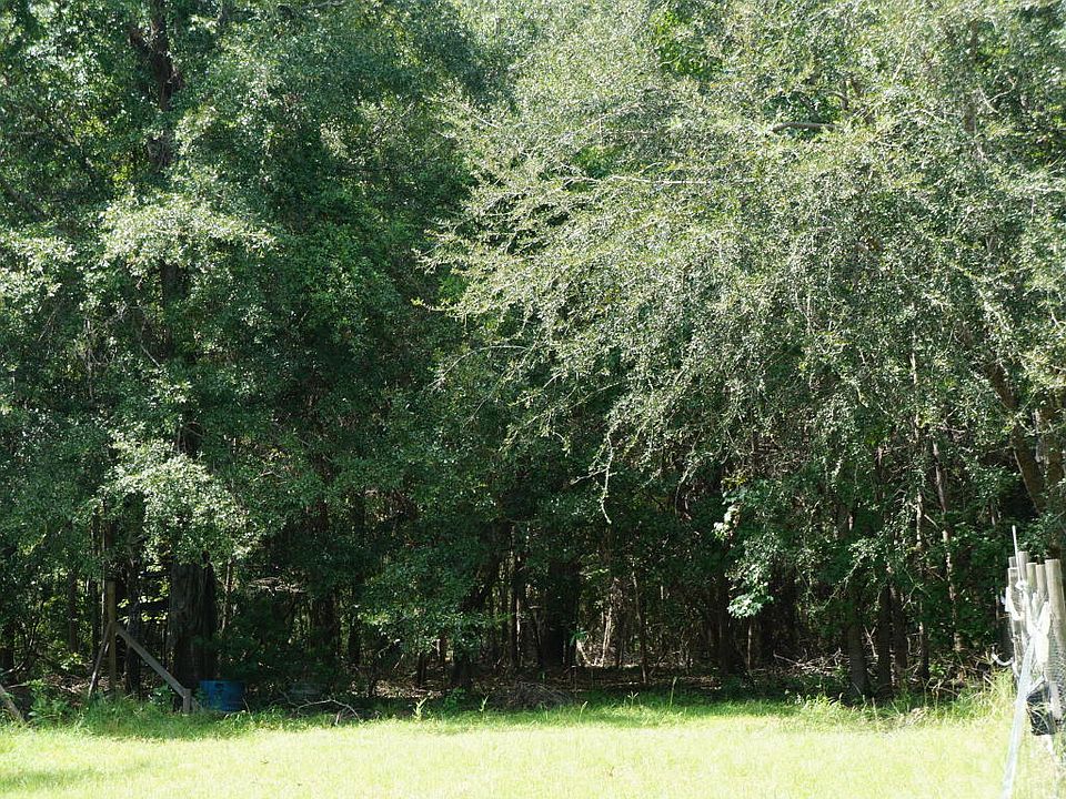 1st image of 35 Honeysuckle Ct