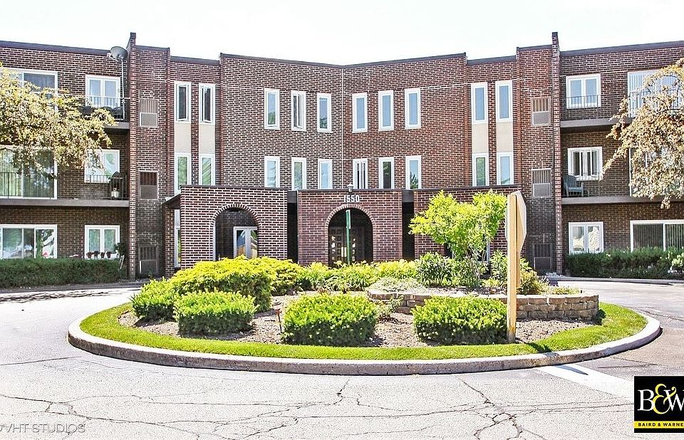 1st image of 1550 Sandpebble Dr APT 115