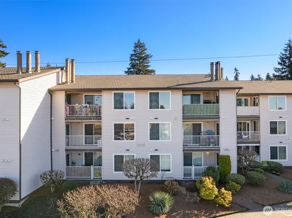 9028 25th Avenue SW #H-102, Seattle, WA 98106
