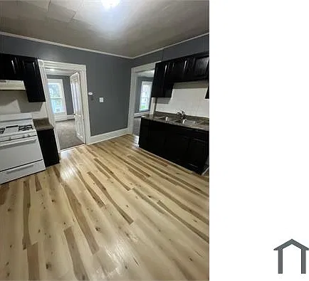 2 bed, $1,000 — Photo 2
