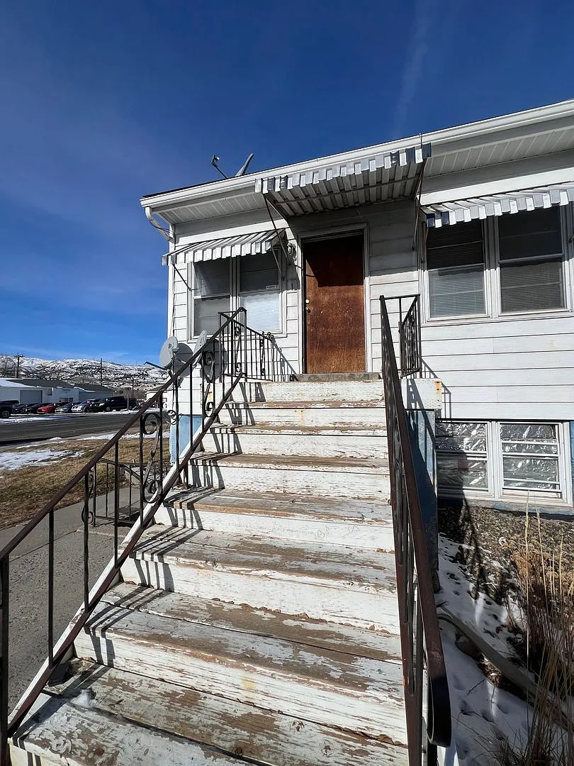 Building Photo - 1624 N Arthur Ave