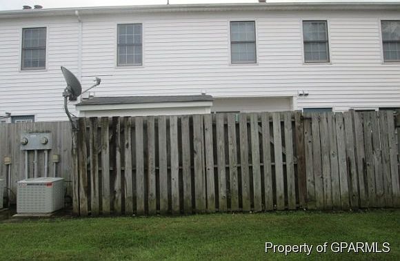 2nd image of 1109 E5 Grovemont Dr
